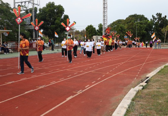 ภาพกิจกรรม  คณะวิทยาศาสตร์และเทคโนโลยี จัดโครงการส่งเสริมกีฬาสานสัมพันธ์ อนุรักษ์ ศิลปวัฒนธรรมและภูมิปัญญา กิจกรรมกีฬาสานสัมพันธ์ ปลาบึกเกมส์