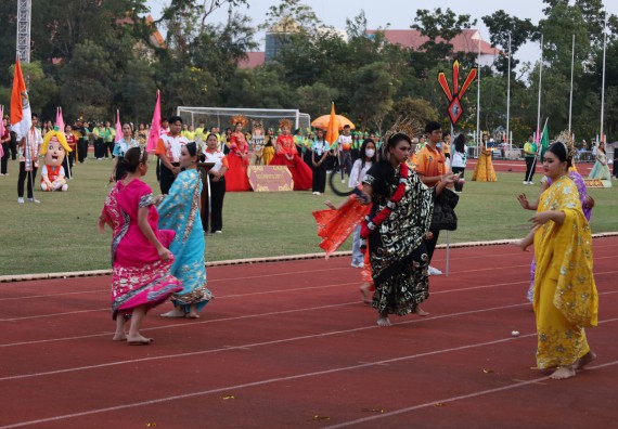 ภาพกิจกรรม  คณะวิทยาศาสตร์และเทคโนโลยี จัดโครงการส่งเสริมกีฬาสานสัมพันธ์ อนุรักษ์ ศิลปวัฒนธรรมและภูมิปัญญา กิจกรรมกีฬาสานสัมพันธ์ ปลาบึกเกมส์