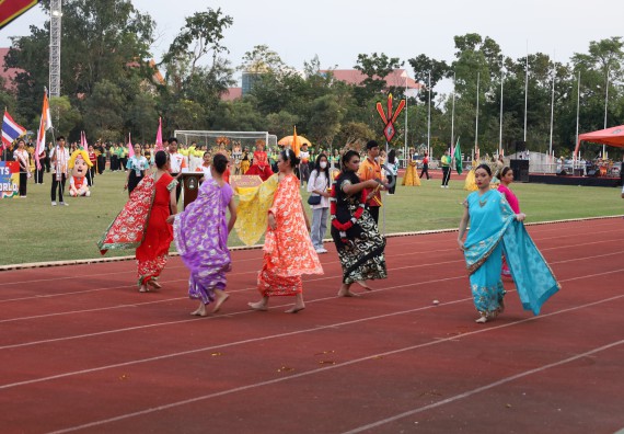 ภาพกิจกรรม  คณะวิทยาศาสตร์และเทคโนโลยี จัดโครงการส่งเสริมกีฬาสานสัมพันธ์ อนุรักษ์ ศิลปวัฒนธรรมและภูมิปัญญา กิจกรรมกีฬาสานสัมพันธ์ ปลาบึกเกมส์