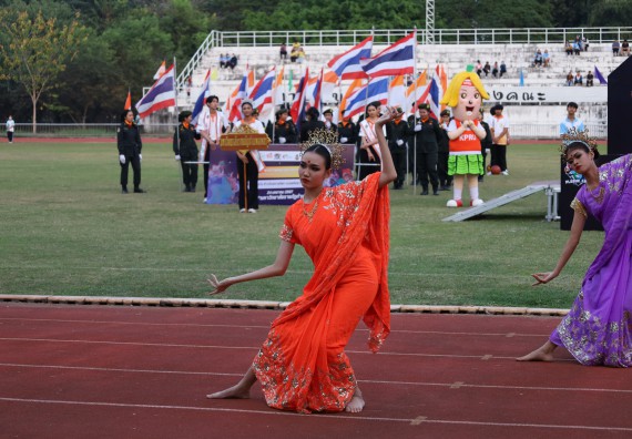 ภาพกิจกรรม  คณะวิทยาศาสตร์และเทคโนโลยี จัดโครงการส่งเสริมกีฬาสานสัมพันธ์ อนุรักษ์ ศิลปวัฒนธรรมและภูมิปัญญา กิจกรรมกีฬาสานสัมพันธ์ ปลาบึกเกมส์