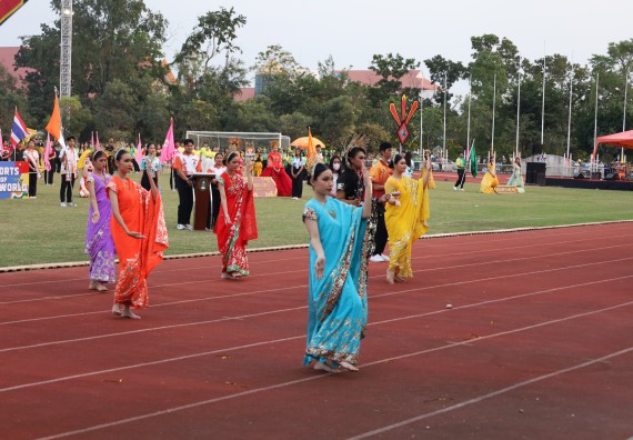 ภาพกิจกรรม  คณะวิทยาศาสตร์และเทคโนโลยี จัดโครงการส่งเสริมกีฬาสานสัมพันธ์ อนุรักษ์ ศิลปวัฒนธรรมและภูมิปัญญา กิจกรรมกีฬาสานสัมพันธ์ ปลาบึกเกมส์