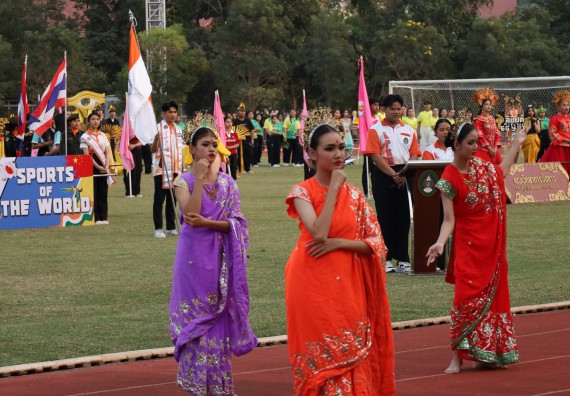 ภาพกิจกรรม  คณะวิทยาศาสตร์และเทคโนโลยี จัดโครงการส่งเสริมกีฬาสานสัมพันธ์ อนุรักษ์ ศิลปวัฒนธรรมและภูมิปัญญา กิจกรรมกีฬาสานสัมพันธ์ ปลาบึกเกมส์