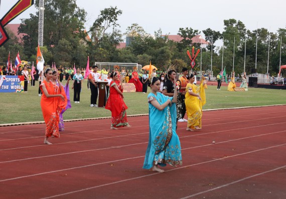 ภาพกิจกรรม  คณะวิทยาศาสตร์และเทคโนโลยี จัดโครงการส่งเสริมกีฬาสานสัมพันธ์ อนุรักษ์ ศิลปวัฒนธรรมและภูมิปัญญา กิจกรรมกีฬาสานสัมพันธ์ ปลาบึกเกมส์