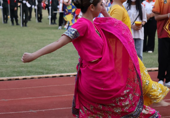 ภาพกิจกรรม  คณะวิทยาศาสตร์และเทคโนโลยี จัดโครงการส่งเสริมกีฬาสานสัมพันธ์ อนุรักษ์ ศิลปวัฒนธรรมและภูมิปัญญา กิจกรรมกีฬาสานสัมพันธ์ ปลาบึกเกมส์