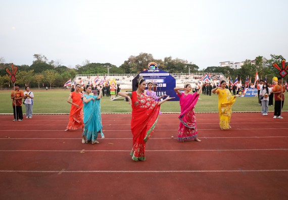 ภาพกิจกรรม  คณะวิทยาศาสตร์และเทคโนโลยี จัดโครงการส่งเสริมกีฬาสานสัมพันธ์ อนุรักษ์ ศิลปวัฒนธรรมและภูมิปัญญา กิจกรรมกีฬาสานสัมพันธ์ ปลาบึกเกมส์