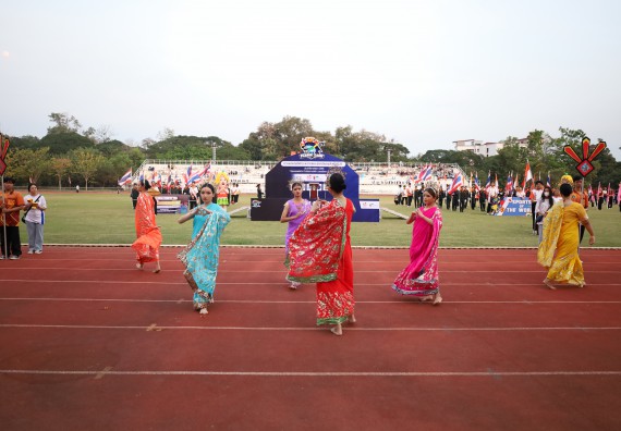 ภาพกิจกรรม  คณะวิทยาศาสตร์และเทคโนโลยี จัดโครงการส่งเสริมกีฬาสานสัมพันธ์ อนุรักษ์ ศิลปวัฒนธรรมและภูมิปัญญา กิจกรรมกีฬาสานสัมพันธ์ ปลาบึกเกมส์