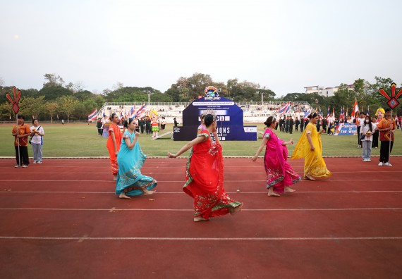 ภาพกิจกรรม  คณะวิทยาศาสตร์และเทคโนโลยี จัดโครงการส่งเสริมกีฬาสานสัมพันธ์ อนุรักษ์ ศิลปวัฒนธรรมและภูมิปัญญา กิจกรรมกีฬาสานสัมพันธ์ ปลาบึกเกมส์