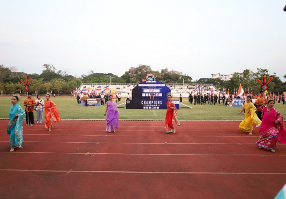 ภาพกิจกรรม  คณะวิทยาศาสตร์และเทคโนโลยี จัดโครงการส่งเสริมกีฬาสานสัมพันธ์ อนุรักษ์ ศิลปวัฒนธรรมและภูมิปัญญา กิจกรรมกีฬาสานสัมพันธ์ ปลาบึกเกมส์