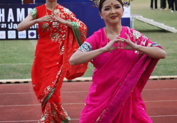 ภาพกิจกรรม  คณะวิทยาศาสตร์และเทคโนโลยี จัดโครงการส่งเสริมกีฬาสานสัมพันธ์ อนุรักษ์ ศิลปวัฒนธรรมและภูมิปัญญา กิจกรรมกีฬาสานสัมพันธ์ ปลาบึกเกมส์