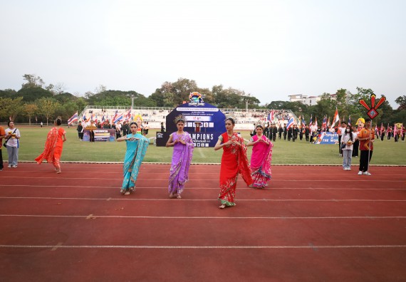 ภาพกิจกรรม  คณะวิทยาศาสตร์และเทคโนโลยี จัดโครงการส่งเสริมกีฬาสานสัมพันธ์ อนุรักษ์ ศิลปวัฒนธรรมและภูมิปัญญา กิจกรรมกีฬาสานสัมพันธ์ ปลาบึกเกมส์