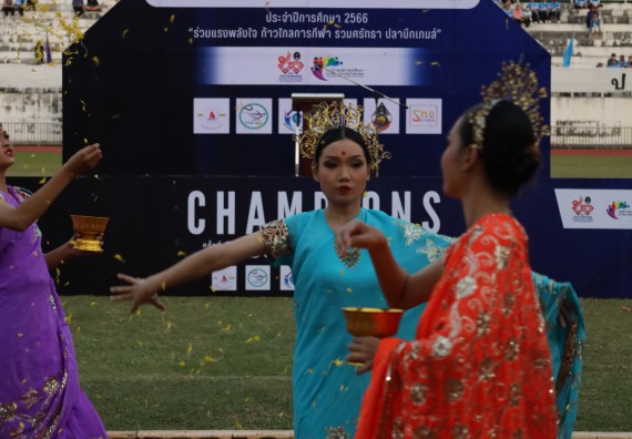 ภาพกิจกรรม  คณะวิทยาศาสตร์และเทคโนโลยี จัดโครงการส่งเสริมกีฬาสานสัมพันธ์ อนุรักษ์ ศิลปวัฒนธรรมและภูมิปัญญา กิจกรรมกีฬาสานสัมพันธ์ ปลาบึกเกมส์