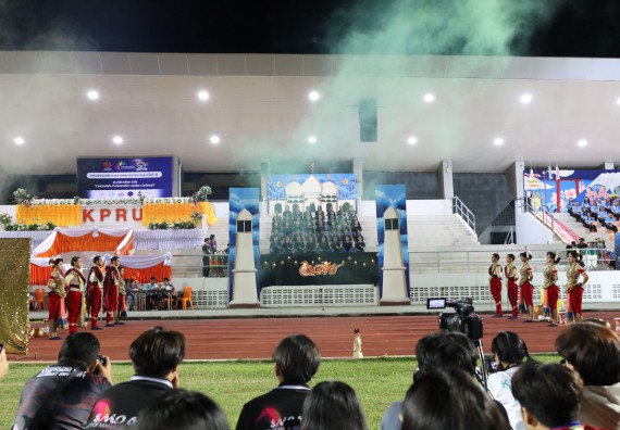 ภาพกิจกรรม  คณะวิทยาศาสตร์และเทคโนโลยี จัดโครงการส่งเสริมกีฬาสานสัมพันธ์ อนุรักษ์ ศิลปวัฒนธรรมและภูมิปัญญา กิจกรรมกีฬาสานสัมพันธ์ ปลาบึกเกมส์