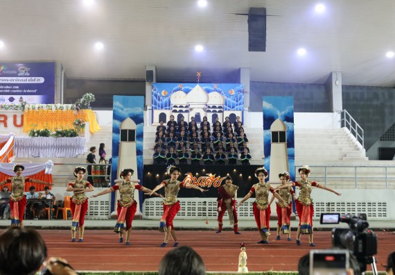 ภาพกิจกรรม  คณะวิทยาศาสตร์และเทคโนโลยี จัดโครงการส่งเสริมกีฬาสานสัมพันธ์ อนุรักษ์ ศิลปวัฒนธรรมและภูมิปัญญา กิจกรรมกีฬาสานสัมพันธ์ ปลาบึกเกมส์