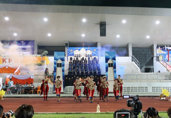 ภาพกิจกรรม  คณะวิทยาศาสตร์และเทคโนโลยี จัดโครงการส่งเสริมกีฬาสานสัมพันธ์ อนุรักษ์ ศิลปวัฒนธรรมและภูมิปัญญา กิจกรรมกีฬาสานสัมพันธ์ ปลาบึกเกมส์