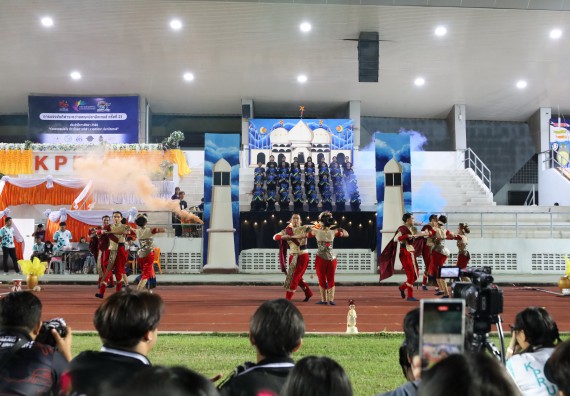 ภาพกิจกรรม  คณะวิทยาศาสตร์และเทคโนโลยี จัดโครงการส่งเสริมกีฬาสานสัมพันธ์ อนุรักษ์ ศิลปวัฒนธรรมและภูมิปัญญา กิจกรรมกีฬาสานสัมพันธ์ ปลาบึกเกมส์