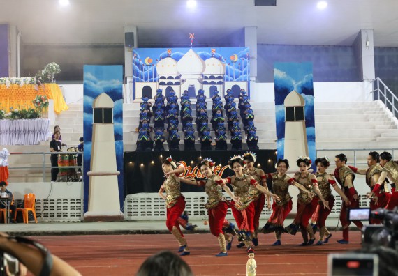 ภาพกิจกรรม  คณะวิทยาศาสตร์และเทคโนโลยี จัดโครงการส่งเสริมกีฬาสานสัมพันธ์ อนุรักษ์ ศิลปวัฒนธรรมและภูมิปัญญา กิจกรรมกีฬาสานสัมพันธ์ ปลาบึกเกมส์