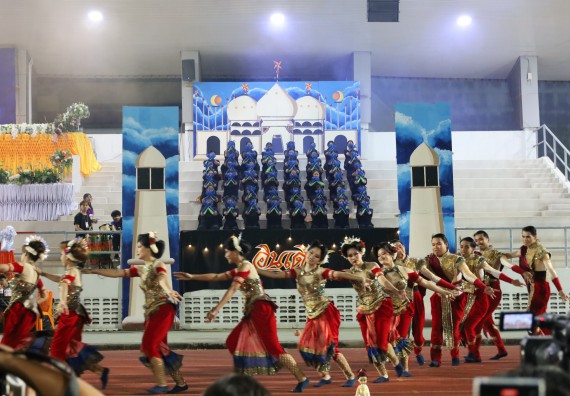 ภาพกิจกรรม  คณะวิทยาศาสตร์และเทคโนโลยี จัดโครงการส่งเสริมกีฬาสานสัมพันธ์ อนุรักษ์ ศิลปวัฒนธรรมและภูมิปัญญา กิจกรรมกีฬาสานสัมพันธ์ ปลาบึกเกมส์