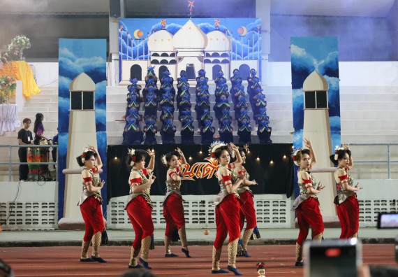 ภาพกิจกรรม  คณะวิทยาศาสตร์และเทคโนโลยี จัดโครงการส่งเสริมกีฬาสานสัมพันธ์ อนุรักษ์ ศิลปวัฒนธรรมและภูมิปัญญา กิจกรรมกีฬาสานสัมพันธ์ ปลาบึกเกมส์