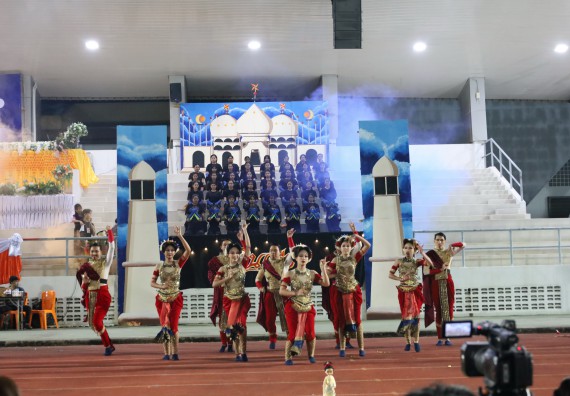 ภาพกิจกรรม  คณะวิทยาศาสตร์และเทคโนโลยี จัดโครงการส่งเสริมกีฬาสานสัมพันธ์ อนุรักษ์ ศิลปวัฒนธรรมและภูมิปัญญา กิจกรรมกีฬาสานสัมพันธ์ ปลาบึกเกมส์