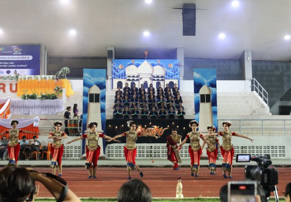 ภาพกิจกรรม  คณะวิทยาศาสตร์และเทคโนโลยี จัดโครงการส่งเสริมกีฬาสานสัมพันธ์ อนุรักษ์ ศิลปวัฒนธรรมและภูมิปัญญา กิจกรรมกีฬาสานสัมพันธ์ ปลาบึกเกมส์