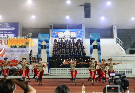 ภาพกิจกรรม  คณะวิทยาศาสตร์และเทคโนโลยี จัดโครงการส่งเสริมกีฬาสานสัมพันธ์ อนุรักษ์ ศิลปวัฒนธรรมและภูมิปัญญา กิจกรรมกีฬาสานสัมพันธ์ ปลาบึกเกมส์