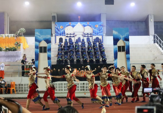 ภาพกิจกรรม  คณะวิทยาศาสตร์และเทคโนโลยี จัดโครงการส่งเสริมกีฬาสานสัมพันธ์ อนุรักษ์ ศิลปวัฒนธรรมและภูมิปัญญา กิจกรรมกีฬาสานสัมพันธ์ ปลาบึกเกมส์