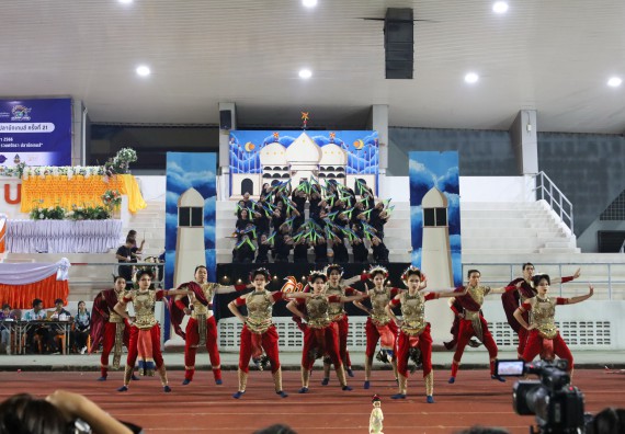 ภาพกิจกรรม  คณะวิทยาศาสตร์และเทคโนโลยี จัดโครงการส่งเสริมกีฬาสานสัมพันธ์ อนุรักษ์ ศิลปวัฒนธรรมและภูมิปัญญา กิจกรรมกีฬาสานสัมพันธ์ ปลาบึกเกมส์