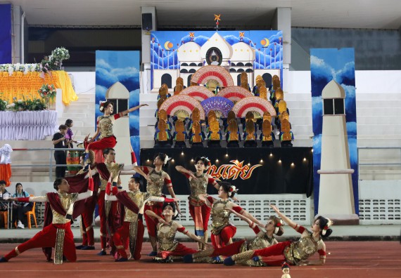 ภาพกิจกรรม  คณะวิทยาศาสตร์และเทคโนโลยี จัดโครงการส่งเสริมกีฬาสานสัมพันธ์ อนุรักษ์ ศิลปวัฒนธรรมและภูมิปัญญา กิจกรรมกีฬาสานสัมพันธ์ ปลาบึกเกมส์