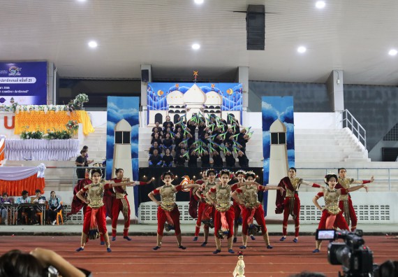 ภาพกิจกรรม  คณะวิทยาศาสตร์และเทคโนโลยี จัดโครงการส่งเสริมกีฬาสานสัมพันธ์ อนุรักษ์ ศิลปวัฒนธรรมและภูมิปัญญา กิจกรรมกีฬาสานสัมพันธ์ ปลาบึกเกมส์