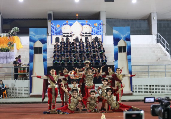 ภาพกิจกรรม  คณะวิทยาศาสตร์และเทคโนโลยี จัดโครงการส่งเสริมกีฬาสานสัมพันธ์ อนุรักษ์ ศิลปวัฒนธรรมและภูมิปัญญา กิจกรรมกีฬาสานสัมพันธ์ ปลาบึกเกมส์