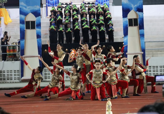 ภาพกิจกรรม  คณะวิทยาศาสตร์และเทคโนโลยี จัดโครงการส่งเสริมกีฬาสานสัมพันธ์ อนุรักษ์ ศิลปวัฒนธรรมและภูมิปัญญา กิจกรรมกีฬาสานสัมพันธ์ ปลาบึกเกมส์