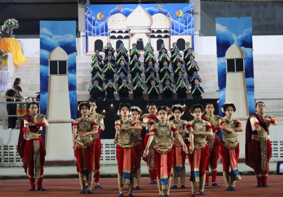 ภาพกิจกรรม  คณะวิทยาศาสตร์และเทคโนโลยี จัดโครงการส่งเสริมกีฬาสานสัมพันธ์ อนุรักษ์ ศิลปวัฒนธรรมและภูมิปัญญา กิจกรรมกีฬาสานสัมพันธ์ ปลาบึกเกมส์