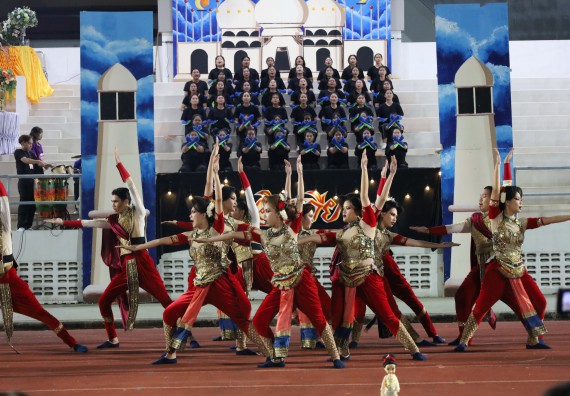 ภาพกิจกรรม  คณะวิทยาศาสตร์และเทคโนโลยี จัดโครงการส่งเสริมกีฬาสานสัมพันธ์ อนุรักษ์ ศิลปวัฒนธรรมและภูมิปัญญา กิจกรรมกีฬาสานสัมพันธ์ ปลาบึกเกมส์