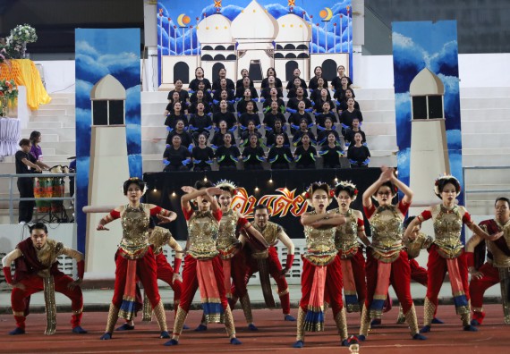 ภาพกิจกรรม  คณะวิทยาศาสตร์และเทคโนโลยี จัดโครงการส่งเสริมกีฬาสานสัมพันธ์ อนุรักษ์ ศิลปวัฒนธรรมและภูมิปัญญา กิจกรรมกีฬาสานสัมพันธ์ ปลาบึกเกมส์