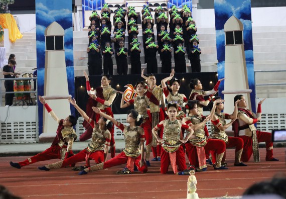 ภาพกิจกรรม  คณะวิทยาศาสตร์และเทคโนโลยี จัดโครงการส่งเสริมกีฬาสานสัมพันธ์ อนุรักษ์ ศิลปวัฒนธรรมและภูมิปัญญา กิจกรรมกีฬาสานสัมพันธ์ ปลาบึกเกมส์