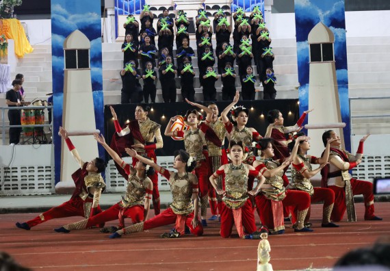 ภาพกิจกรรม  คณะวิทยาศาสตร์และเทคโนโลยี จัดโครงการส่งเสริมกีฬาสานสัมพันธ์ อนุรักษ์ ศิลปวัฒนธรรมและภูมิปัญญา กิจกรรมกีฬาสานสัมพันธ์ ปลาบึกเกมส์