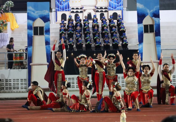 ภาพกิจกรรม  คณะวิทยาศาสตร์และเทคโนโลยี จัดโครงการส่งเสริมกีฬาสานสัมพันธ์ อนุรักษ์ ศิลปวัฒนธรรมและภูมิปัญญา กิจกรรมกีฬาสานสัมพันธ์ ปลาบึกเกมส์