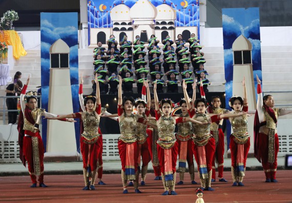 ภาพกิจกรรม  คณะวิทยาศาสตร์และเทคโนโลยี จัดโครงการส่งเสริมกีฬาสานสัมพันธ์ อนุรักษ์ ศิลปวัฒนธรรมและภูมิปัญญา กิจกรรมกีฬาสานสัมพันธ์ ปลาบึกเกมส์