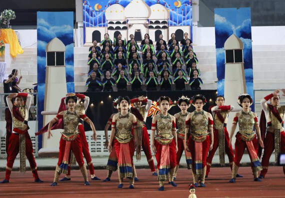 ภาพกิจกรรม  คณะวิทยาศาสตร์และเทคโนโลยี จัดโครงการส่งเสริมกีฬาสานสัมพันธ์ อนุรักษ์ ศิลปวัฒนธรรมและภูมิปัญญา กิจกรรมกีฬาสานสัมพันธ์ ปลาบึกเกมส์