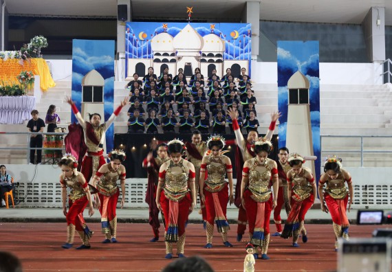 ภาพกิจกรรม  คณะวิทยาศาสตร์และเทคโนโลยี จัดโครงการส่งเสริมกีฬาสานสัมพันธ์ อนุรักษ์ ศิลปวัฒนธรรมและภูมิปัญญา กิจกรรมกีฬาสานสัมพันธ์ ปลาบึกเกมส์