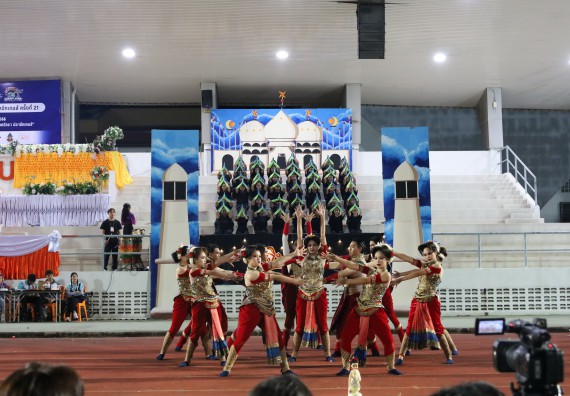 ภาพกิจกรรม  คณะวิทยาศาสตร์และเทคโนโลยี จัดโครงการส่งเสริมกีฬาสานสัมพันธ์ อนุรักษ์ ศิลปวัฒนธรรมและภูมิปัญญา กิจกรรมกีฬาสานสัมพันธ์ ปลาบึกเกมส์