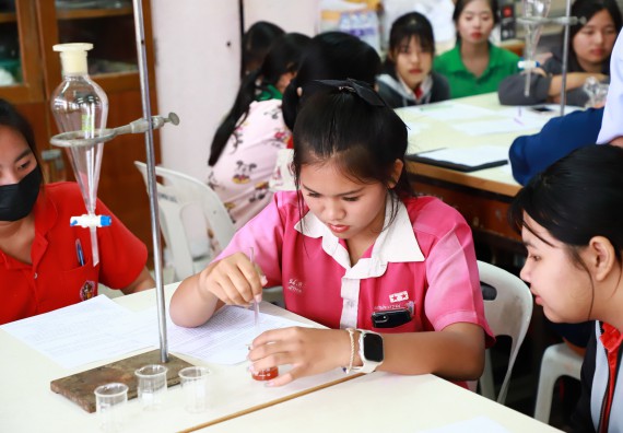 ภาพกิจกรรม  คณะวิทยาศาสตร์และเทคโนโลยี จัดค่ายวิทยาศาสตร์สัญจร ปีการศึกษา 2566  โรงเรียนนาบ่อคำวิทยาคม