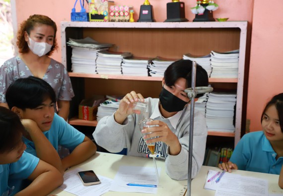 ภาพกิจกรรม  คณะวิทยาศาสตร์และเทคโนโลยี จัดค่ายวิทยาศาสตร์สัญจร ปีการศึกษา 2566  โรงเรียนนาบ่อคำวิทยาคม