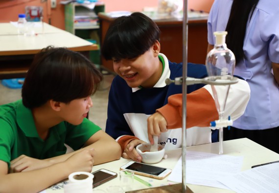 ภาพกิจกรรม  คณะวิทยาศาสตร์และเทคโนโลยี จัดค่ายวิทยาศาสตร์สัญจร ปีการศึกษา 2566  โรงเรียนนาบ่อคำวิทยาคม