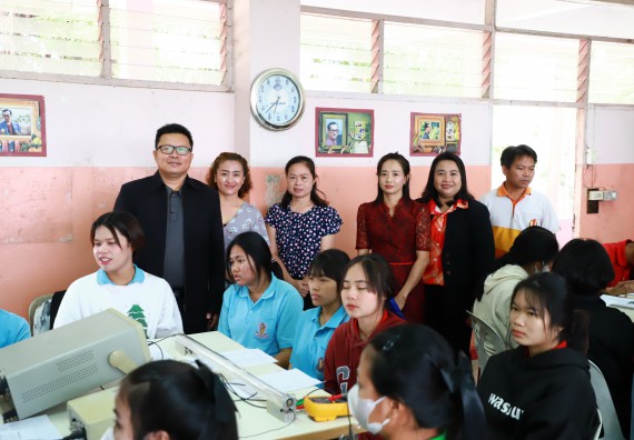 ภาพกิจกรรม  คณะวิทยาศาสตร์และเทคโนโลยี จัดค่ายวิทยาศาสตร์สัญจร ปีการศึกษา 2566  โรงเรียนนาบ่อคำวิทยาคม