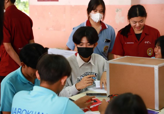ภาพกิจกรรม  คณะวิทยาศาสตร์และเทคโนโลยี จัดค่ายวิทยาศาสตร์สัญจร ปีการศึกษา 2566  โรงเรียนนาบ่อคำวิทยาคม