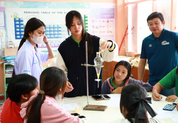 ภาพกิจกรรม  คณะวิทยาศาสตร์และเทคโนโลยี จัดค่ายวิทยาศาสตร์สัญจร ปีการศึกษา 2566  โรงเรียนนาบ่อคำวิทยาคม