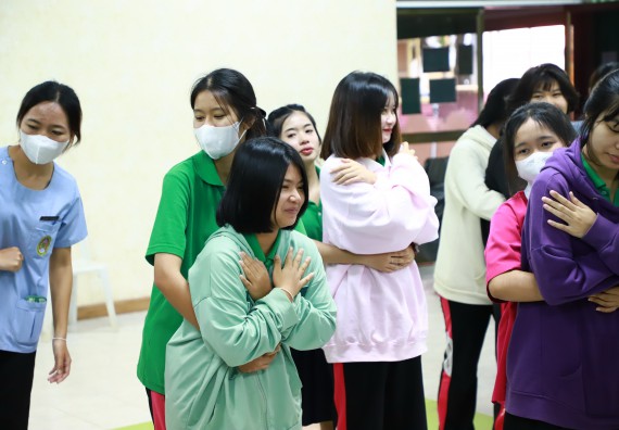 ภาพกิจกรรม  คณะวิทยาศาสตร์และเทคโนโลยี จัดค่ายวิทยาศาสตร์สัญจร ปีการศึกษา 2566  โรงเรียนนาบ่อคำวิทยาคม