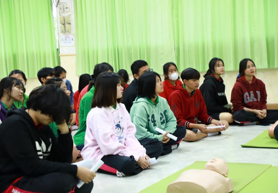 ภาพกิจกรรม  คณะวิทยาศาสตร์และเทคโนโลยี จัดค่ายวิทยาศาสตร์สัญจร ปีการศึกษา 2566  โรงเรียนนาบ่อคำวิทยาคม