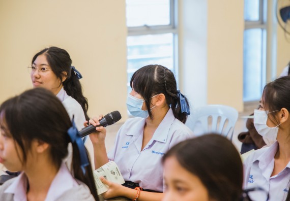 ภาพกิจกรรม  คณะวิทยาศาสตร์และเทคโนโลยี ร่วมกับโรงเรียนตากพิทยาคม จัดโครงการการจัดการเรียนการสอนวิชาวิทยาศาสตร์ คณิตศาสตร์ และคอมพิวเตอร์ โดยใช้ภาษาอังกฤษเป็นสื่อ (EIS: English for Integrated Studies)